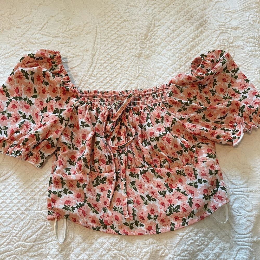 Pink floral crop top!